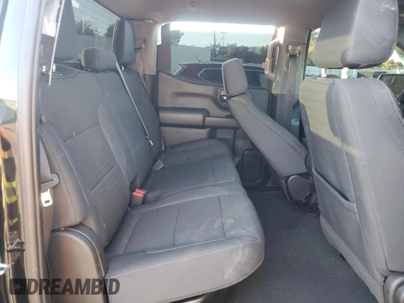 2024 Chevrolet Silverado 1500 Custom Trail Boss with VIN 3GCUDCE83RG218772, listed as a Copart auction lot 44648145 with 8,672 mi miles and Salvage Title. Bid and sale history available at carsss.com. Image 10.