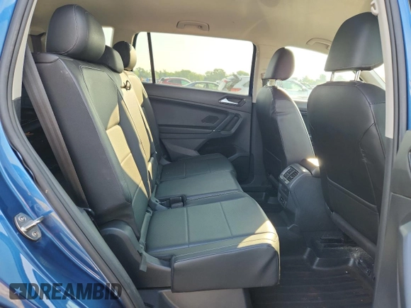 2018 Volkswagen Tiguan SEL с VIN 3VV3B7AX7JM026400, выставлен на аукционе Copart как лот 60910345 с пробегом 94 770 миль миль и Списание • Salvage title. История ставок и продаж доступна на DreamBid. Изображение 11.