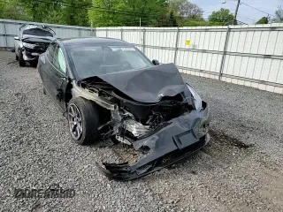 2023 Tesla Model 3 z VIN 5YJ3E1EA3PF698993, wystawiony jako Copart lot #55033655 z przebiegiem Nie podano mil oraz Szkoda całkowita • Salvage title. Historia ofert i sprzedaży dostępna na DreamBid. Obrazek 13.