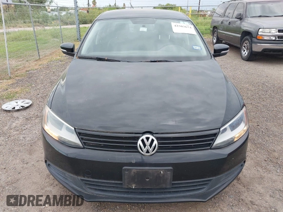 2014 Volkswagen Jetta SE with VIN 3VWD07AJ6EM294233, listed as a IAAI auction lot 42503674 with 80,981 mi miles and . Bid and sale history available at DreamBid. Image 6.