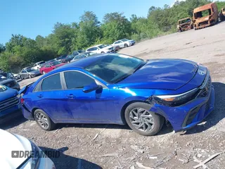 2024 Hyundai Elantra SEL with VIN KMHLM4DG9RU751809, listed as a IAAI auction lot 42146662 with 8,942 mi miles and . Bid and sale history available at DreamBid. Image 13.