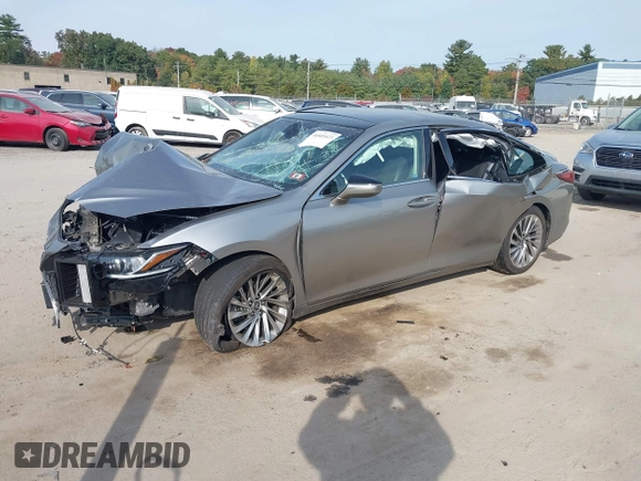 2019 Lexus ES 350 with VIN 58ABZ1B1XKU021657, listed as a IAAI auction lot 40505523 with Not provided miles and . Bid and sale history available at DreamBid. Image 16.