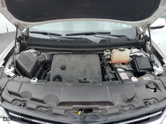 2019 Chevrolet Traverse LT Cloth with VIN 1GNERGKW4KJ226018, listed as a Copart auction lot 74285494 with 102,448 mi miles and Clean Title. Bid and sale history available at carsss.com. Image 12.