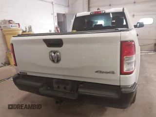 2019 Ram 1500 Tradesman z VIN 1C6RRFCG9KN677067, wystawiony jako IAAI lot #40993768 z przebiegiem 45 282 mil mil oraz . Historia ofert i sprzedaży dostępna na DreamBid. Obrazek 16.