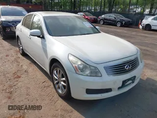2007 Infiniti G35 Sedan G35x with VIN JNKBV61F97M813581, listed as a IAAI auction lot 42072930 with 192,258 mi miles. Bid and sale history available at carsss.com. Image 1.