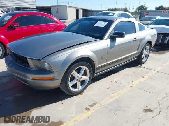 2009 Ford Mustang with VIN 1ZVHT80N595134732, listed as a IAAI auction lot 40931192 with 145,401 mi miles and . Bid and sale history available at carsss.com. Image 19.