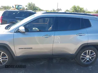 2019 Jeep Compass Altitude with VIN 3C4NJCBB1KT819754, listed as a IAAI auction lot 42083019 with 79,949 mi miles and . Bid and sale history available at DreamBid. Image 15.