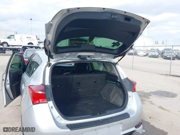 2018 Toyota Corolla iM with VIN JTNKARJE1JJ570200, listed as a IAAI auction lot 41534115 with NaN miles. Bid and sale history available at carsss.com. Image 17.