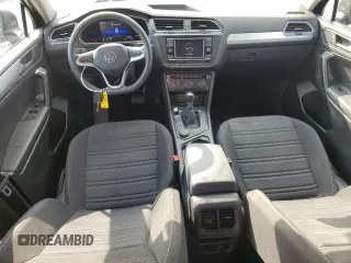2022 Volkswagen Tiguan S with VIN 3VV0B7AX7NM173857, listed as a Copart auction lot 58382565 with 14,586 mi miles and Salvage title. Bid and sale history available at DreamBid. Image 8.
