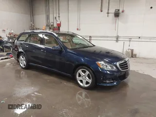 2016 Mercedes-Benz E-Class E 350 Luxury with VIN WDDHH8JBXGB210250, listed as a IAAI auction lot 41371013 with 66,791 mi miles. Bid and sale history available at carsss.com. Image 1.