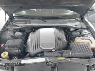 2006 Chrysler 300 C with VIN 2C3KA63H66H318725, listed as a IAAI auction lot 41629398 with 157,367 mi miles. Bid and sale history available at carsss.com. Image 10.