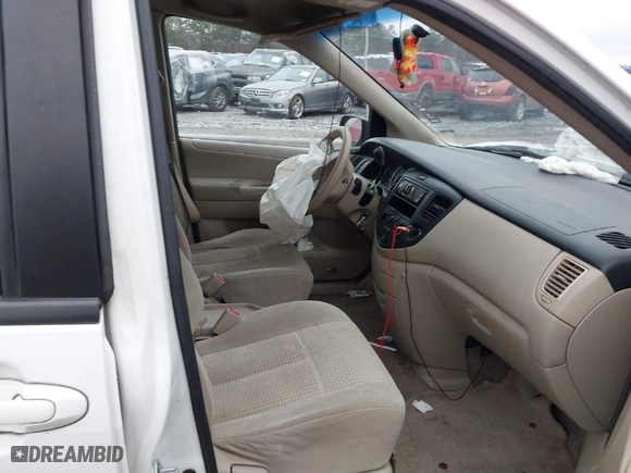 2006 Mazda MPV LX with VIN JM3LW28A660559752, listed as a IAAI auction lot 41707960 with 210,127 mi miles. Bid and sale history available at carsss.com. Image 5.