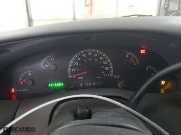 2004 Ford F-150 Heritage XL with VIN 2FTRX18W84CA11554, listed as a Copart auction lot 49919985 with 134,336 mi miles and Clean Title. Bid and sale history available at carsss.com. Image 9.