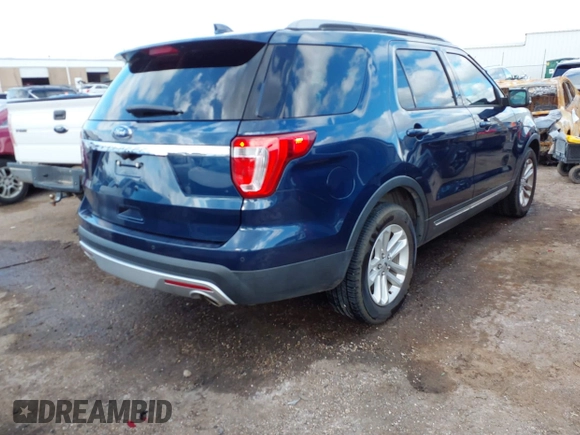 2017 Ford Explorer XLT z VIN 1FM5K7D86HGD63457, wystawiony jako IAAI lot #42363170 z przebiegiem 127 185 mil mil oraz . Historia ofert i sprzedaży dostępna na DreamBid. Obrazek 4.