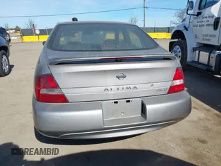 2000 Nissan Altima GXE with VIN 1N4DL01A9YC140466, listed as a IAAI auction lot 41605677 with 127,066 mi miles. Bid and sale history available at carsss.com. Image 16.