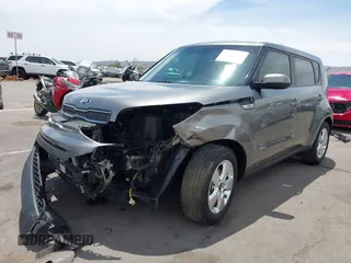 2017 Kia Soul z VIN KNDJN2A21H7503945, wystawiony jako IAAI lot #42374466 z przebiegiem 47 814 mil mil oraz . Historia ofert i sprzedaży dostępna na DreamBid. Obrazek 6.