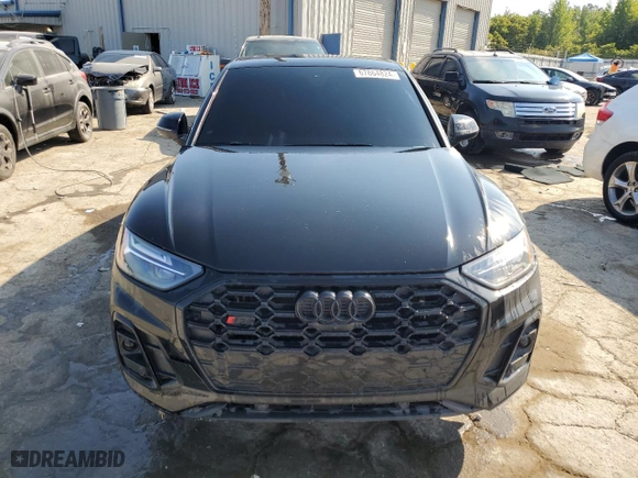 2024 Audi SQ5 Sportback Premium Plus with VIN WA124AFY7R2025294, listed as a Copart auction lot 67864824 with 2,776 mi miles and Salvage Title. Bid and sale history available at carsss.com. Image 5.