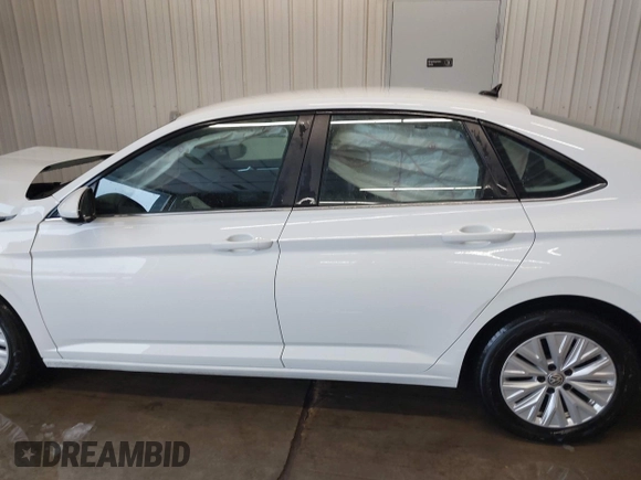 2020 Volkswagen Jetta S с VIN 3VWN57BU3LM091943, выставлен на аукционе IAAI как лот 41292319 с пробегом 83 995 миль миль и . История ставок и продаж доступна на DreamBid. Изображение 14.
