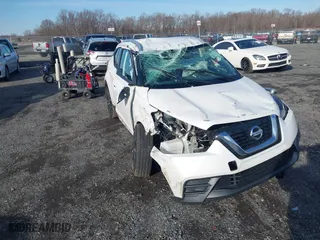 2018 Nissan Kicks SR with VIN 3N1CP5CU9JL531323, listed as a IAAI auction lot 41619636 with 105,146 mi miles. Bid and sale history available at carsss.com. Image 1.