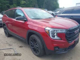 2023 GMC Terrain SLT z VIN 3GKALVEG6PL142143, wystawiony jako IAAI lot #42483347 z przebiegiem 10 800 mil mil oraz . Historia ofert i sprzedaży dostępna na DreamBid. Obrazek 1.