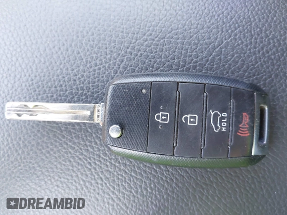 2015 Kia Sorento LX with VIN 5XYKTDA70FG604220, listed as a IAAI auction lot 42060598 with 128,180 mi miles and . Bid and sale history available at DreamBid. Image 11.