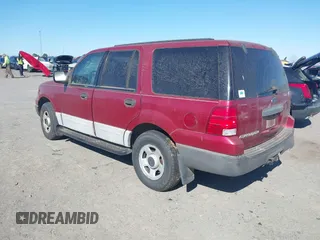 2004 Ford Expedition XLS with VIN 1FMRU13W74LA41727, listed as a IAAI auction lot 41823406 with 276,425 mi miles. Bid and sale history available at carsss.com. Image 3.