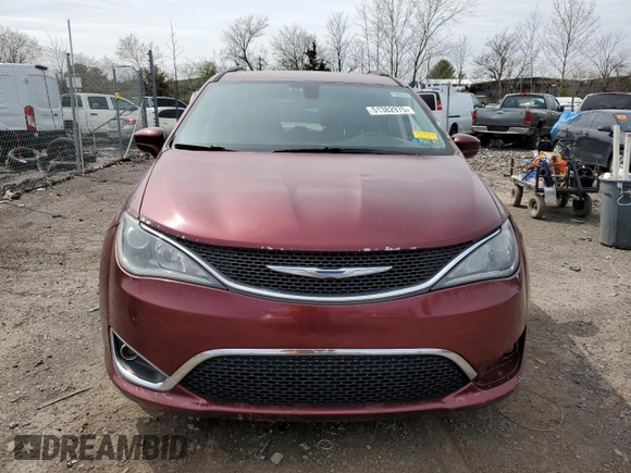 2017 Chrysler Pacifica Touring L with VIN 2C4RC1BG2HR613043, listed as a Copart auction lot 51382975 with 221,639 mi miles and Clean Title. Bid and sale history available at DreamBid. Image 5.