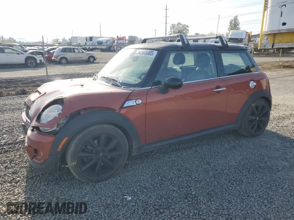 2012 MINI Hardtop S z VIN WMWSV3C54CTY17703, wystawiony jako Copart lot #54383085 z przebiegiem 60 494 mil mil oraz Szkoda całkowita • Salvage title. Historia ofert i sprzedaży dostępna na DreamBid. Obrazek 1.