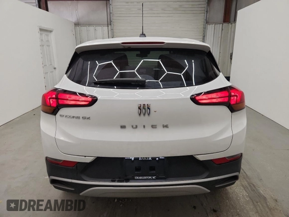 2024 Buick Encore GX Preferred with VIN KL4AMBS25RB119385, listed as a Copart auction lot 62147685 with 14,690 mi miles and Clean title. Bid and sale history available at DreamBid. Image 6.