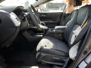 2018 Honda Clarity Plug-In Hybrid with VIN JHMZC5F13JC018132, listed as a Copart auction lot 46611325 with 69,507 mi miles and Salvage Title. Bid and sale history available at carsss.com. Image 7.