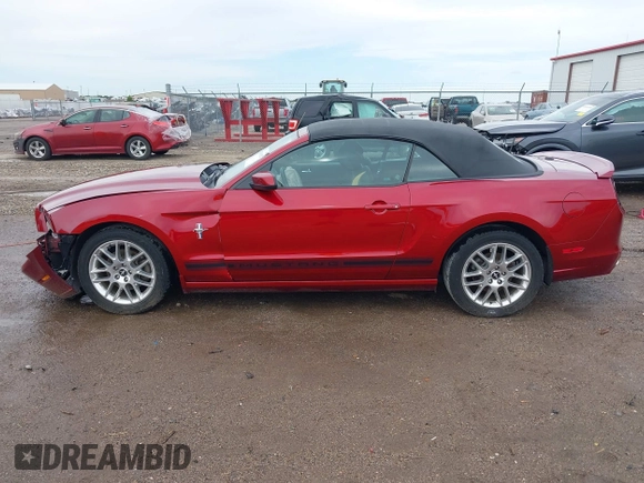 2014 Ford Mustang V6 z VIN 1ZVBP8EM6E5277323, wystawiony jako IAAI lot #42601652 z przebiegiem 64 616 mil mil oraz . Historia ofert i sprzedaży dostępna na DreamBid. Obrazek 14.