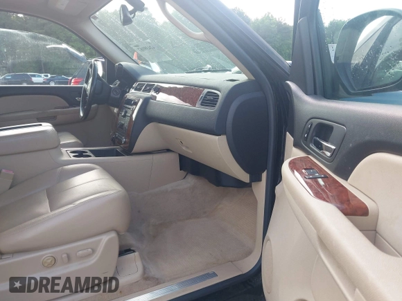2008 Chevrolet Tahoe LTZ with VIN 1GNFK13068J154019, listed as a IAAI auction lot 42439167 with 276,174 mi miles and . Bid and sale history available at DreamBid. Image 5.