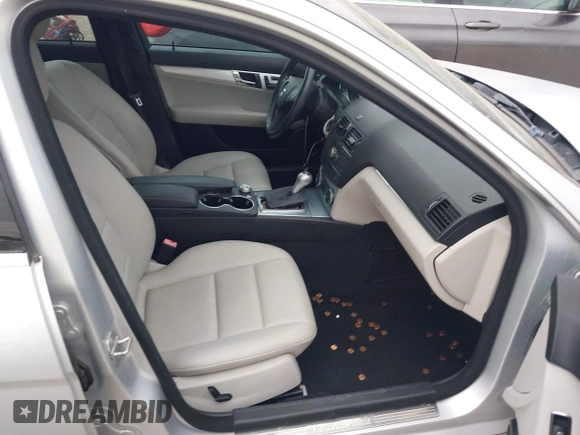 2009 Mercedes-Benz C 300 Sport with VIN WDDGF54X99R073447, listed as a IAAI auction lot 42341522 with 139,847 mi miles and . Bid and sale history available at DreamBid. Image 5.