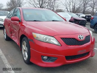 2011 Toyota Camry LE with VIN 4T1BF3EKXBU660606, listed as a IAAI auction lot 41880040 with 133,732 mi miles. Bid and sale history available at carsss.com. Image 1.