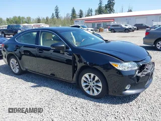 2015 Lexus ES 300h z VIN JTHBW1GG7F2083096, wystawiony jako IAAI lot #42107914 z przebiegiem 146 191 mil mil oraz . Historia ofert i sprzedaży dostępna na DreamBid. Obrazek 1.
