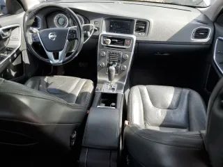 2012 Volvo S60 T5 with VIN YV1622FS3C2128809, listed as a Copart auction lot 52240155 with 138,307 mi miles and Salvage Title. Bid and sale history available at carsss.com. Image 8.