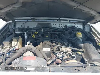 2000 Jeep Cherokee with VIN 1J4FF48S5YL174768, listed as a IAAI auction lot 42411154 with 204,428 mi miles and . Bid and sale history available at DreamBid. Image 10.