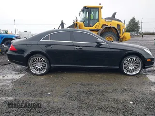 2009 Mercedes-Benz CLS-Class 5.5L with VIN WDDDJ72X59A142519, listed as a IAAI auction lot 41120381 with 74,270 mi miles. Bid and sale history available at carsss.com. Image 13.