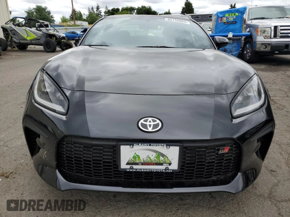 2024 Toyota GR86 Premium with VIN JF1ZNBE11R8754969, listed as a Copart auction lot 60756684 with 561 mi miles and Salvage Title. Bid and sale history available at carsss.com. Image 5.