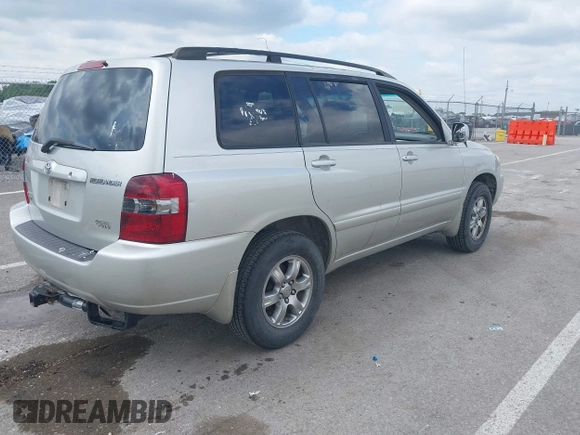 2004 Toyota Highlander z VIN JTEEP21A840019174, wystawiony jako IAAI lot #42343076 z przebiegiem 301 156 mil mil oraz . Historia ofert i sprzedaży dostępna na DreamBid. Obrazek 4.