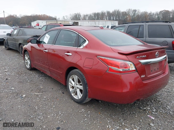 2015 Nissan Altima 2.5 S with VIN 1N4AL3AP2FC216406, listed as a IAAI auction lot 41098331 with 162,239 mi miles. Bid and sale history available at carsss.com. Image 3.
