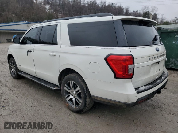 2022 Ford Expedition Max XLT with VIN 1FMJK1JT1NEA28411, listed as a Copart auction lot 45033165 with 80,758 mi miles and Salvage title. Bid and sale history available at DreamBid. Image 2.
