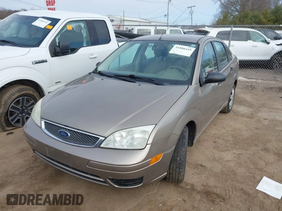 2005 Ford Focus S with VIN 1FAHP34N35W144951, listed as a IAAI auction lot 41880459 with 141,333 mi miles and . Bid and sale history available at carsss.com. Image 2.