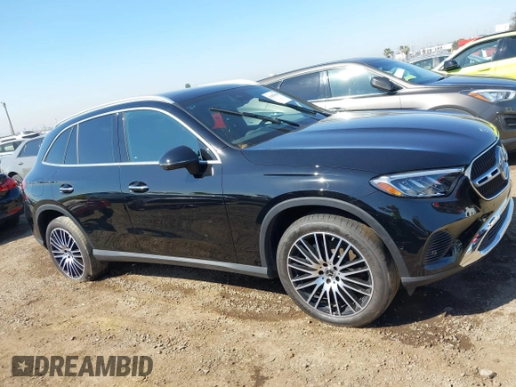 2024 Mercedes-Benz GLC 300 z VIN W1NKM4HB2RF190431, wystawiony jako IAAI lot #41859830 z przebiegiem 7 259 mil mil oraz . Historia ofert i sprzedaży dostępna na DreamBid. Obrazek 13.