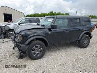 2022 Ford Bronco z VIN 1FMDE5BH5NLA89889, wystawiony jako Copart lot #56490255 z przebiegiem 21 913 mil mil oraz Szkoda całkowita • Salvage title. Historia ofert i sprzedaży dostępna na DreamBid. Obrazek 1.