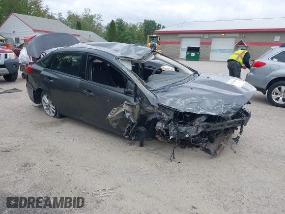 2016 Ford Focus SE z VIN 1FADP3F22GL327604, wystawiony jako IAAI lot #42319889 z przebiegiem 97 736 mil mil oraz . Historia ofert i sprzedaży dostępna na DreamBid. Obrazek 1.