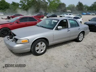 2011 Ford Crown Victoria LX z VIN 2FABP7EV3BX170171, wystawiony jako Copart lot #57297275 z przebiegiem 71 387 mil mil oraz Szkoda całkowita • Salvage title. Historia ofert i sprzedaży dostępna na DreamBid. Obrazek 1.