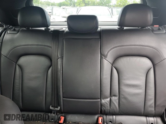 2017 Audi Q3 Premium z VIN WA1ECCFS5HR001606, wystawiony jako Copart lot #58276485 z przebiegiem 93 037 mil mil oraz Tytuł czysty. Historia ofert i sprzedaży dostępna na DreamBid. Obrazek 10.