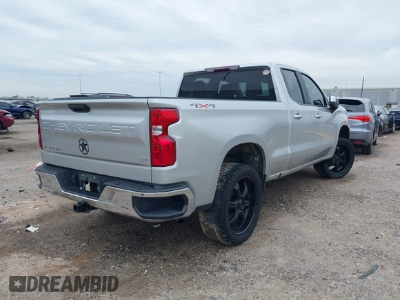 2020 Chevrolet Silverado 1500 LT with VIN 1GCRYDEDXLZ200399, listed as a IAAI auction lot 41320534 with 98,895 mi miles. Bid and sale history available at carsss.com. Image 4.