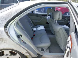 2001 Mercedes-Benz S-Class 6.0L with VIN WDBNG78JX1A191170, listed as a IAAI auction lot 42034966 with 1 mi miles. Bid and sale history available at carsss.com. Image 8.